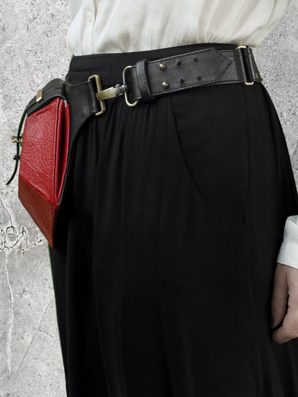 Red 'PENTAGON' Belt-bag by HANDS OF OIZO