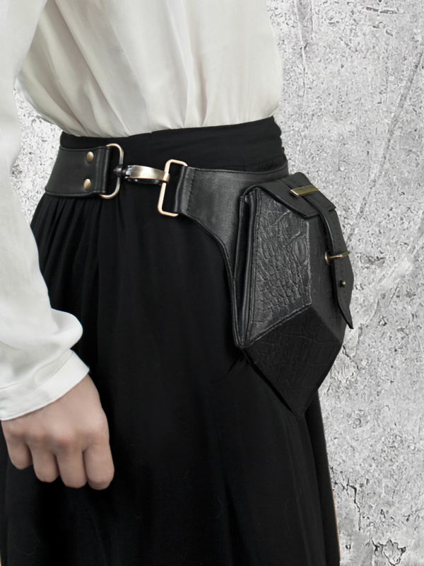 Black 'PENTAGON' Belt-bag by HANDS OF OIZO